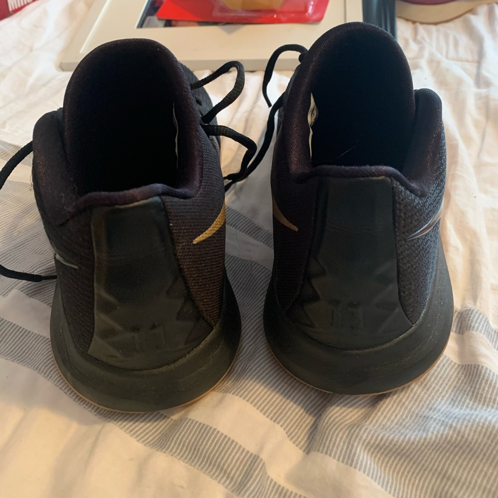 Kyrie’s - Picture 5 of 6